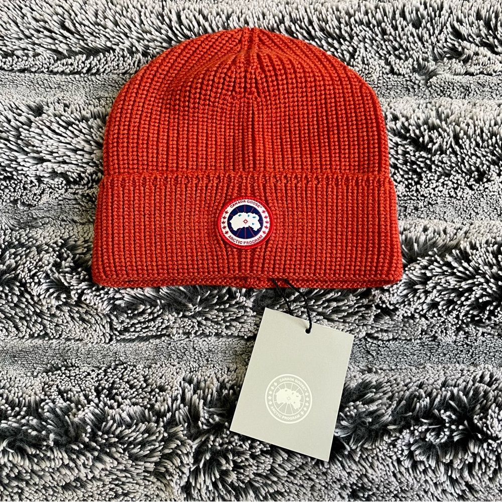 Canada Goose 100% AUTH Arctic Disc Rib Toque Beanie NWT Sunset Orange Hat 5026M